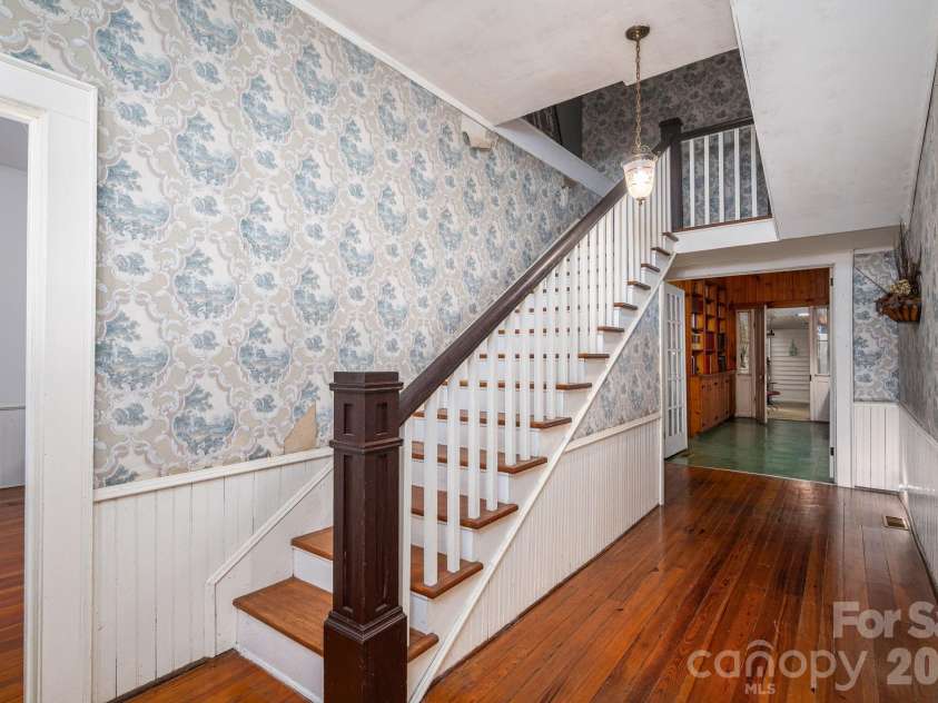160 Patterson Road, Kings Mountain, NC 28086.  MLS# CAR4384620, YatesRealty ID 24044. 