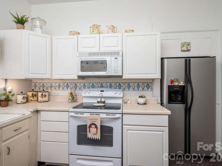 160 Patterson Road, Kings Mountain, NC 28086.  MLS# CAR4384620, YatesRealty ID 24044. 