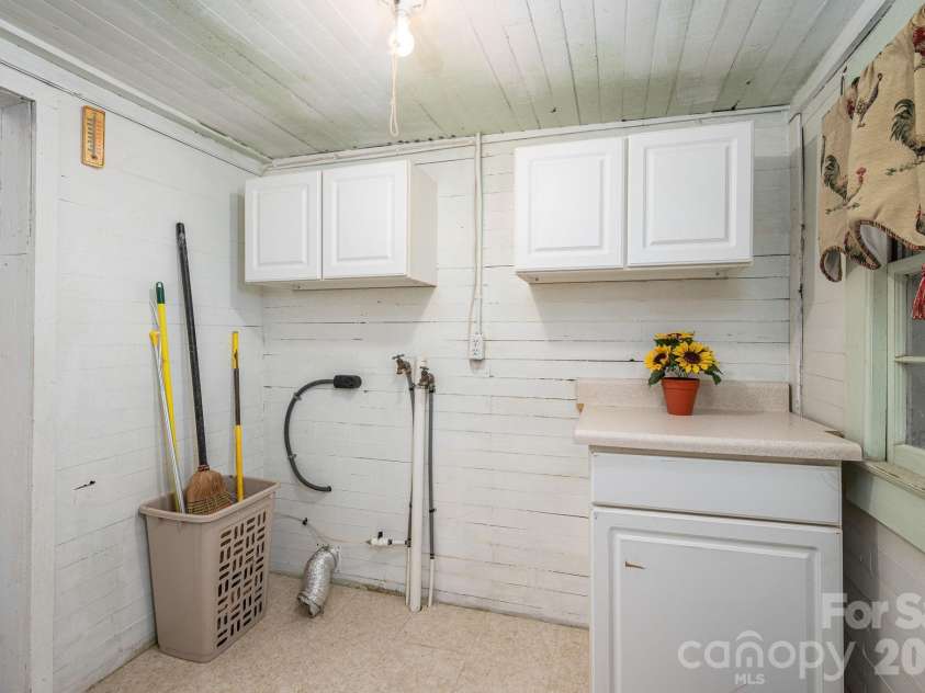 160 Patterson Road, Kings Mountain, NC 28086.  MLS# CAR4384620, YatesRealty ID 24044. 