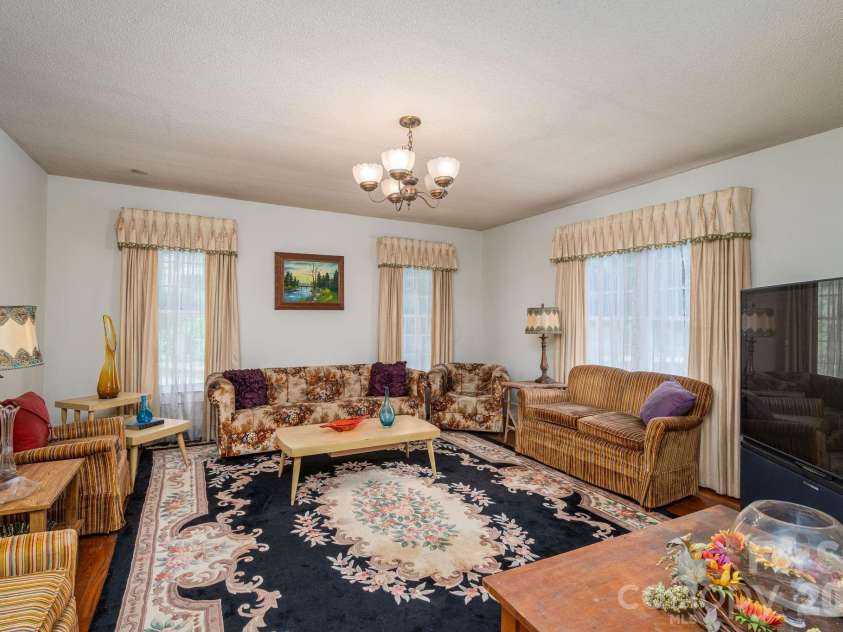 160 Patterson Road, Kings Mountain, NC 28086.  MLS# CAR4384620, YatesRealty ID 24044. 