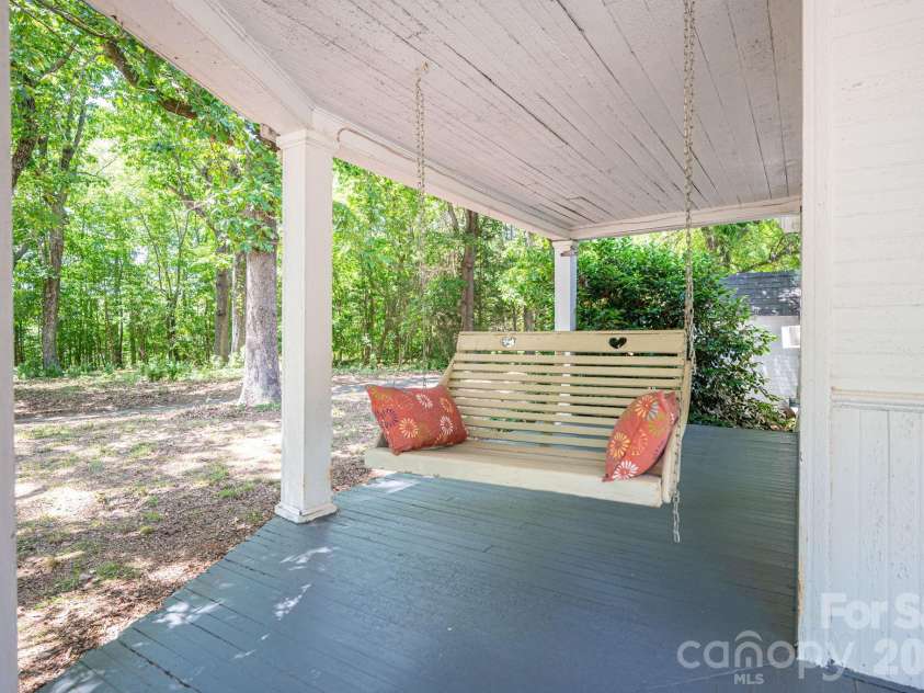 160 Patterson Road, Kings Mountain, NC 28086.  MLS# CAR4384620, YatesRealty ID 24044. 