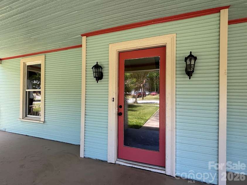 507 Park Avenue, Salisbury, NC 28144.  MLS# CAR4378022, YatesRealty ID 24045. 