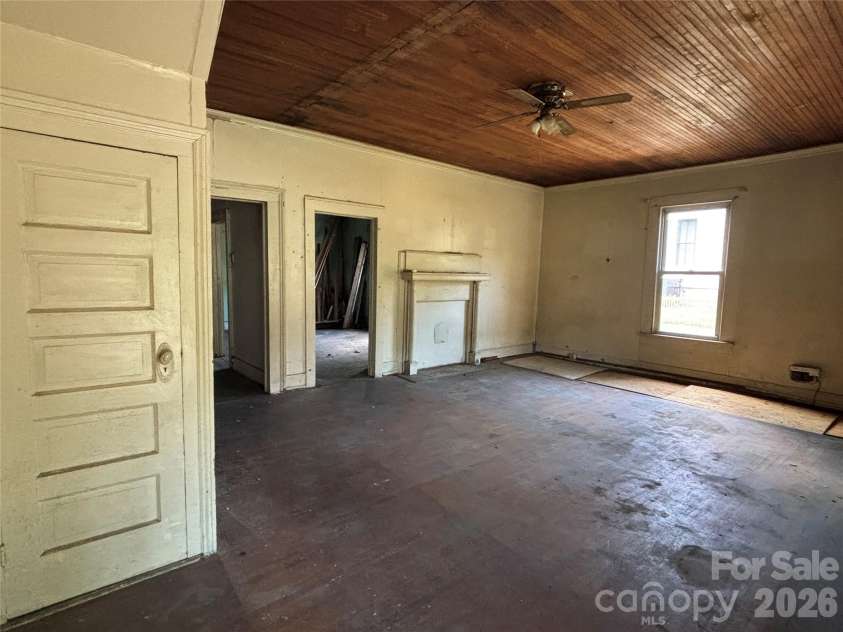 507 Park Avenue, Salisbury, NC 28144.  MLS# CAR4378022, YatesRealty ID 24045. 