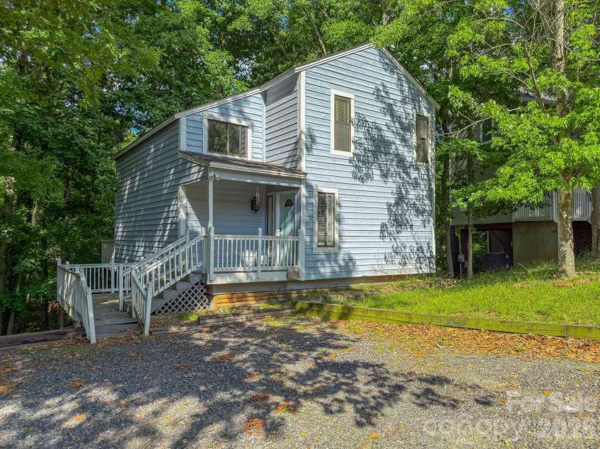 27069 Catamaran Drive, Tega Cay, SC 29708.  MLS# CAR4384594, YatesRealty ID 24048. 