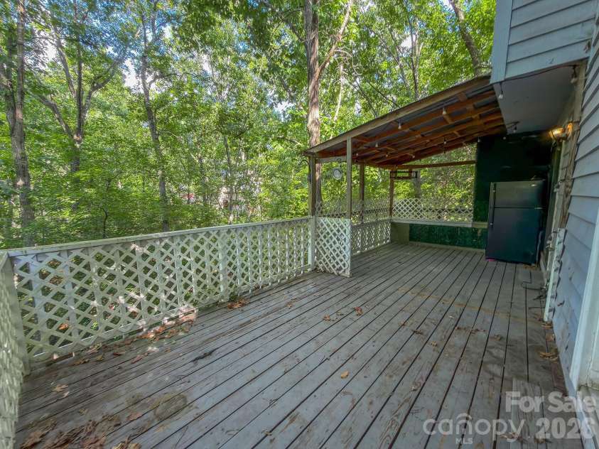 27069 Catamaran Drive, Tega Cay, SC 29708.  MLS# CAR4384594, YatesRealty ID 24048. 