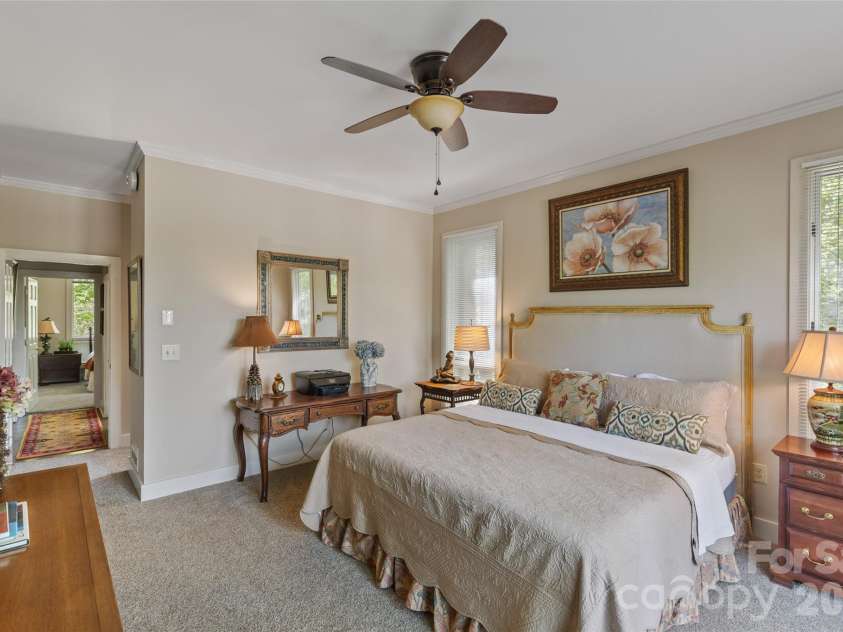 21 Laurel Wood Court, Sapphire, NC 28774.  MLS# CAR4382297, YatesRealty ID 24049. 