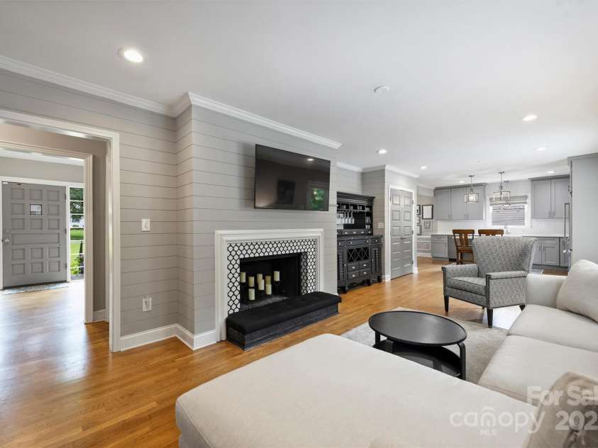 3504 Mountainbrook Road, Charlotte, NC 28210.  MLS# CAR4269536, YatesRealty ID 24049. 