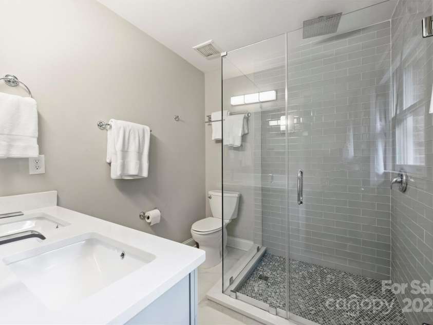3504 Mountainbrook Road, Charlotte, NC 28210.  MLS# CAR4269536, YatesRealty ID 24049. 