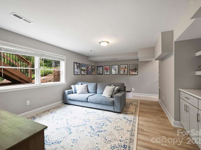 3504 Mountainbrook Road, Charlotte, NC 28210.  MLS# CAR4269536, YatesRealty ID 24049. 