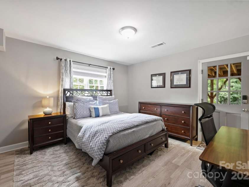 3504 Mountainbrook Road, Charlotte, NC 28210.  MLS# CAR4269536, YatesRealty ID 24049. 