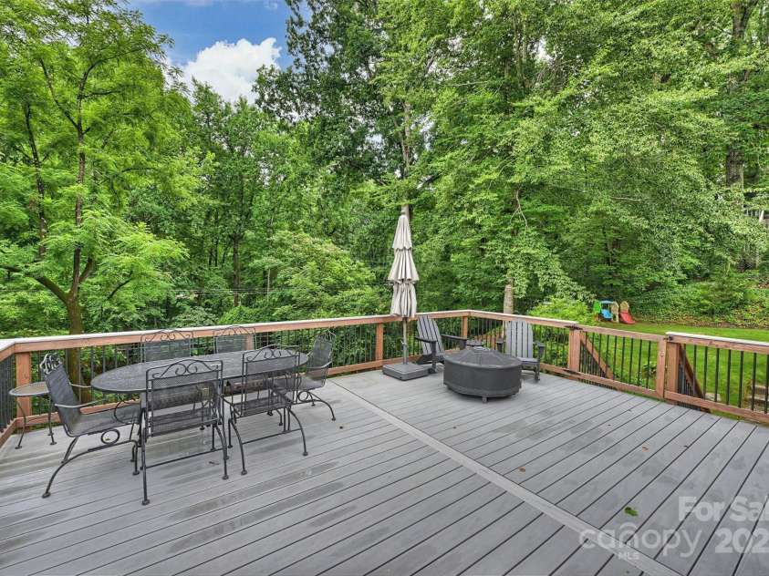 3504 Mountainbrook Road, Charlotte, NC 28210.  MLS# CAR4269536, YatesRealty ID 24049. 