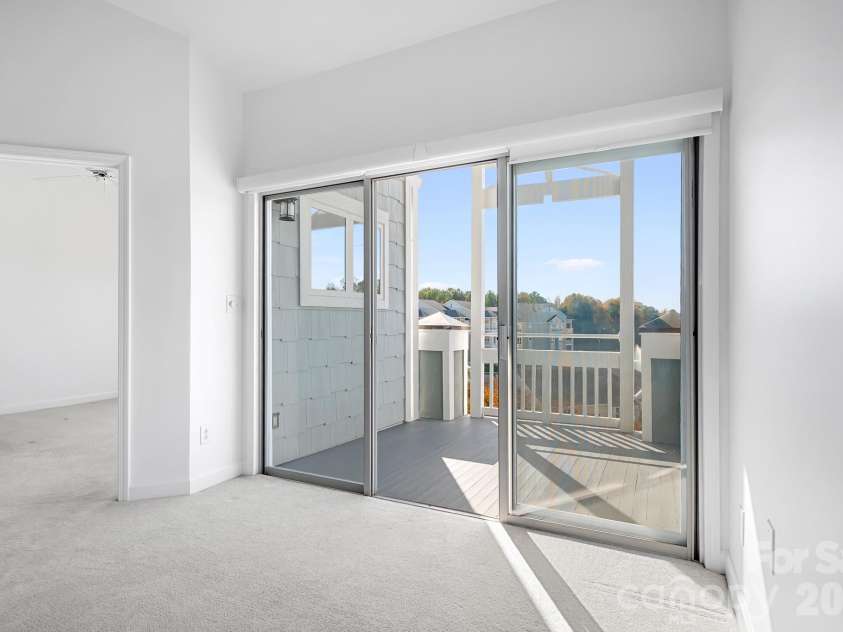 18816 Nautical Drive, Cornelius, NC 28031.  MLS# CAR4321844, YatesRealty ID 2405. 