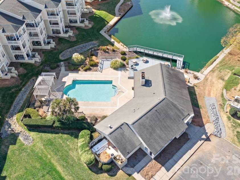18816 Nautical Drive, Cornelius, NC 28031.  MLS# CAR4321844, YatesRealty ID 2405. Clubhouse and Pool