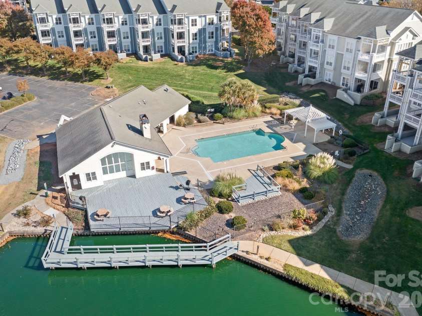 18816 Nautical Drive, Cornelius, NC 28031.  MLS# CAR4321844, YatesRealty ID 2405. Clubhouse and Pool