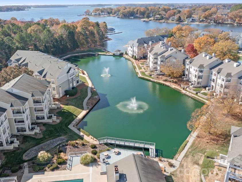 18816 Nautical Drive, Cornelius, NC 28031.  MLS# CAR4321844, YatesRealty ID 2405. Community Pond and Fountain