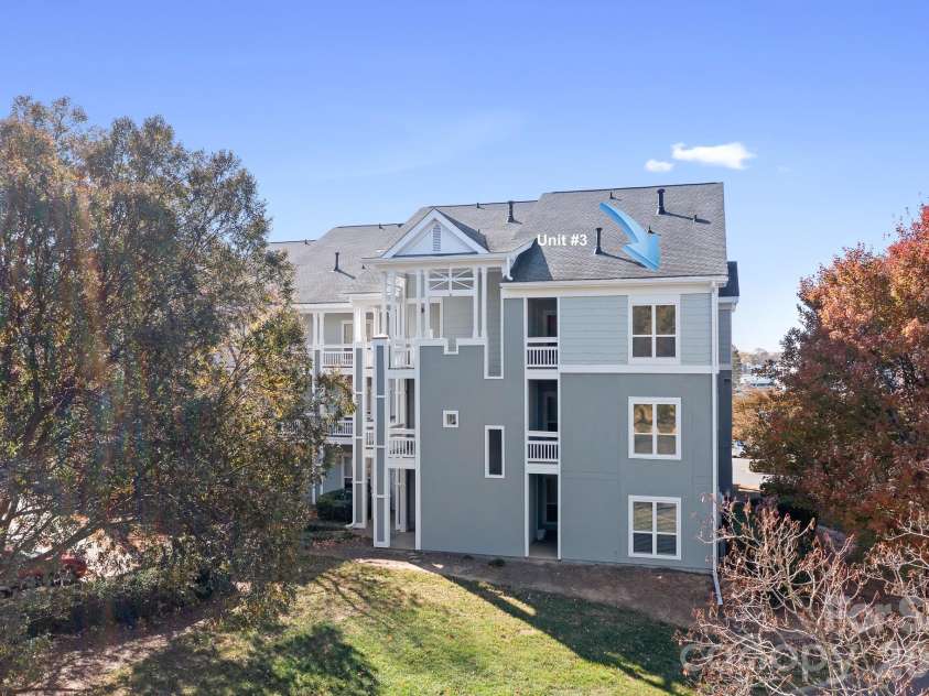 18816 Nautical Drive, Cornelius, NC 28031.  MLS# CAR4321844, YatesRealty ID 2405. This building has an Elevator!