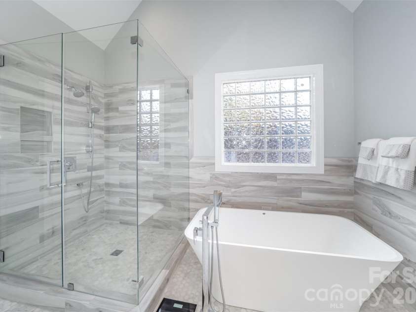 6782 Barefoot Cove Court, Denver, NC 28037.  MLS# CAR4321719, YatesRealty ID 2405. 