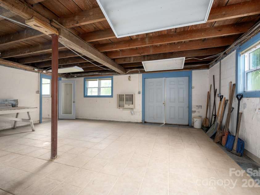 1712 Little Creek Road, Hot Springs, NC 28743.  MLS# CAR4275498, YatesRealty ID 24050. 