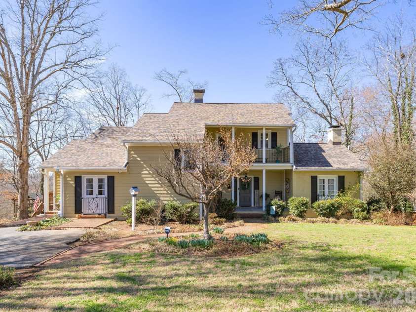 651 Highland Drive, Eden, NC 27288.  MLS# CAR4384634, YatesRealty ID 24051. 