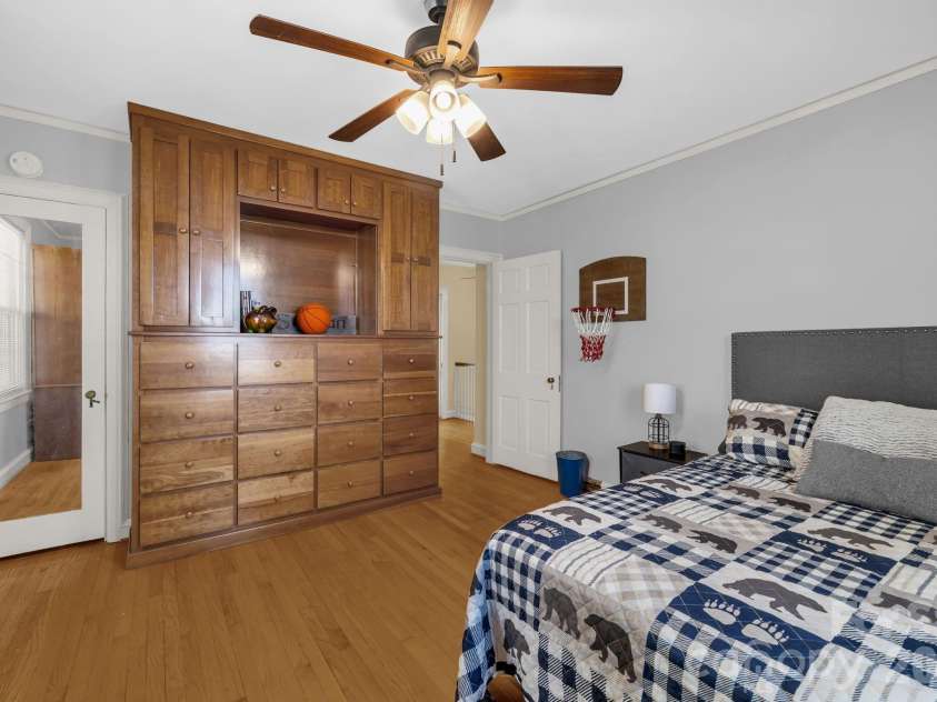 651 Highland Drive, Eden, NC 27288.  MLS# CAR4384634, YatesRealty ID 24051. 
