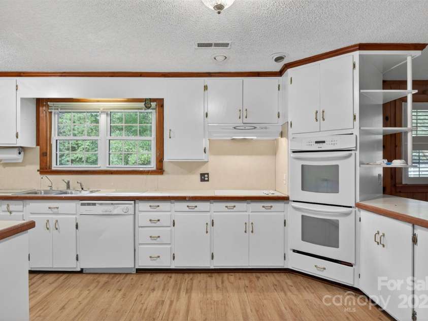 1225 Poole Road, Salisbury, NC 28146.  MLS# CAR4277758, YatesRealty ID 24052. 