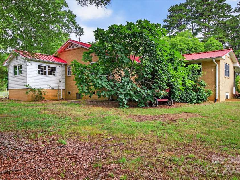 1225 Poole Road, Salisbury, NC 28146.  MLS# CAR4277758, YatesRealty ID 24052. 