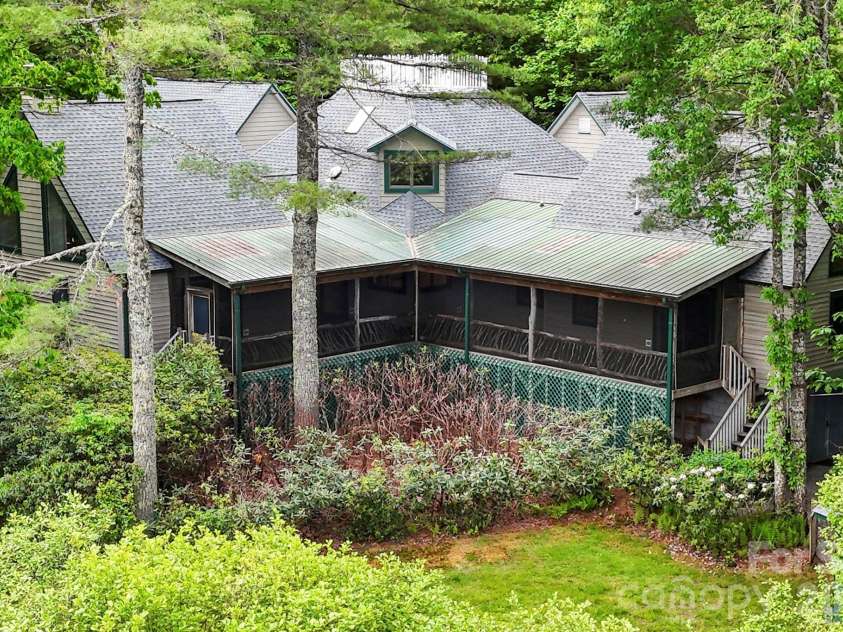 1592 Eagle Lake Drive, Brevard, NC 28712.  MLS# CAR4384665, YatesRealty ID 24052. 