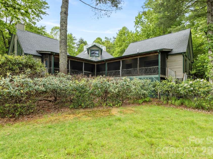 1592 Eagle Lake Drive, Brevard, NC 28712.  MLS# CAR4384665, YatesRealty ID 24052. 