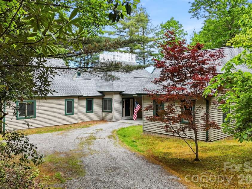 1592 Eagle Lake Drive, Brevard, NC 28712.  MLS# CAR4384665, YatesRealty ID 24052. 