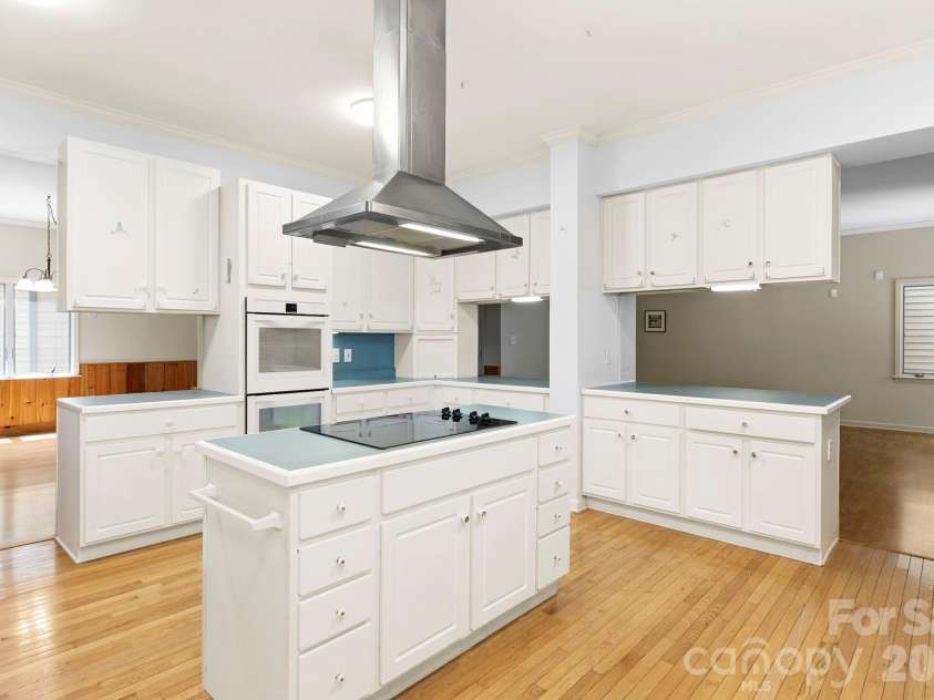 1592 Eagle Lake Drive, Brevard, NC 28712.  MLS# CAR4384665, YatesRealty ID 24052. 
