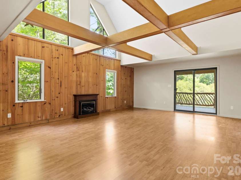1592 Eagle Lake Drive, Brevard, NC 28712.  MLS# CAR4384665, YatesRealty ID 24052. 