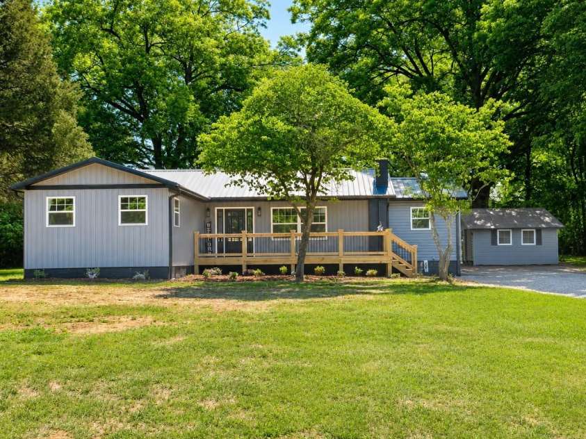 220 Dameron Street, Star, NC 27356.  MLS# CAR4384507, YatesRealty ID 24053. 