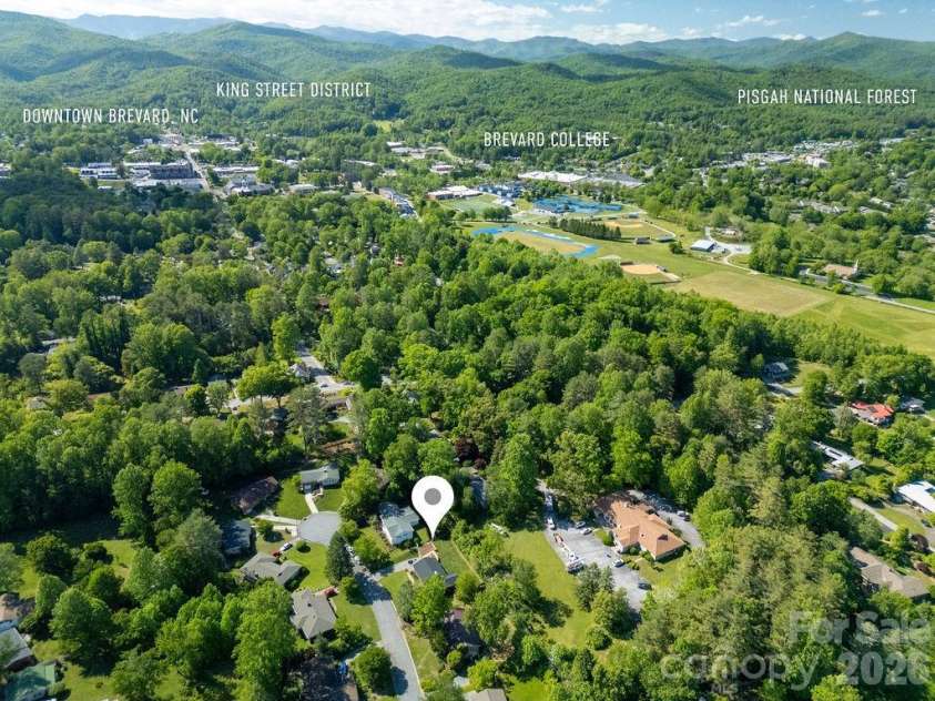 84 Far Hills Terrace, Brevard, NC 28712.  MLS# CAR4346875, YatesRealty ID 24056. 