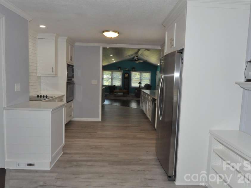 808 Briarcliff Circle, Chester, SC 29706.  MLS# CAR4384514, YatesRealty ID 24057. 