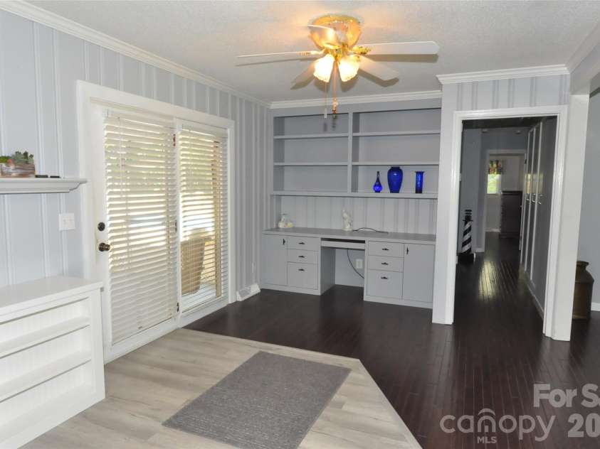808 Briarcliff Circle, Chester, SC 29706.  MLS# CAR4384514, YatesRealty ID 24057. 