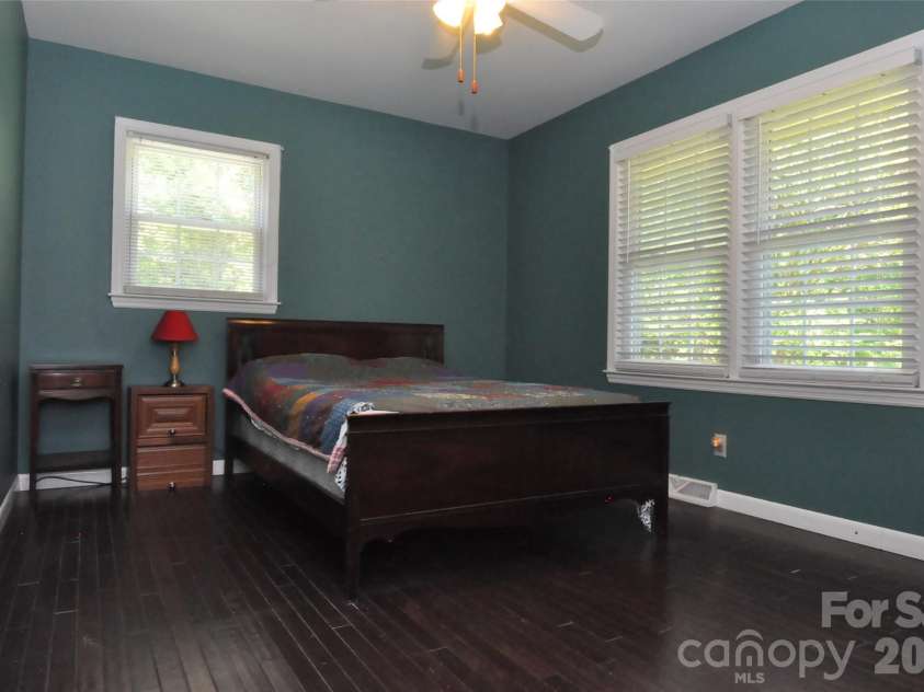 808 Briarcliff Circle, Chester, SC 29706.  MLS# CAR4384514, YatesRealty ID 24057. 