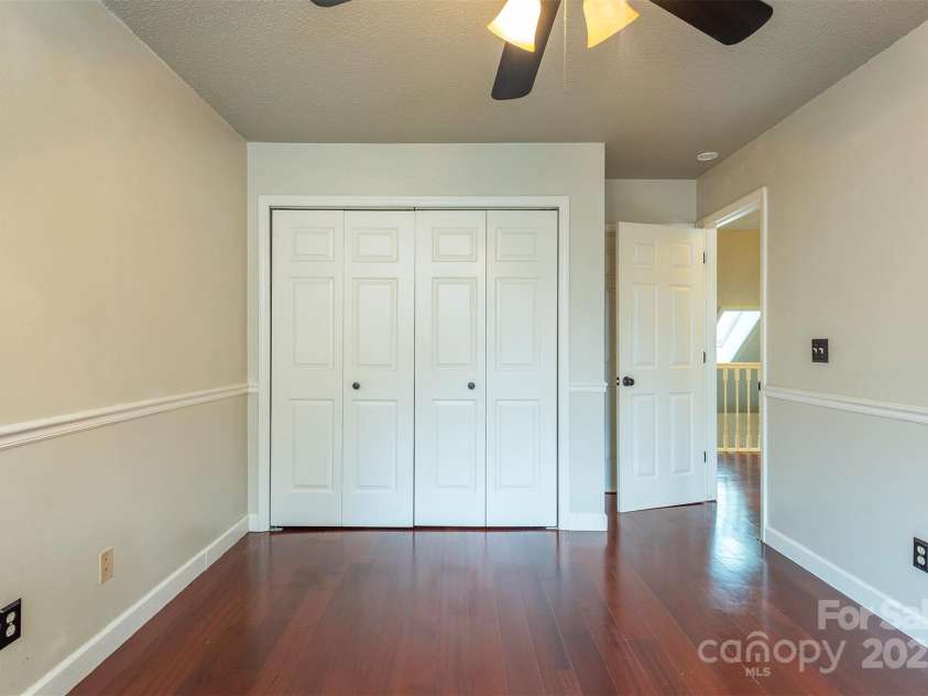 30 Sleepy Hollow Lane, Swannanoa, NC 28778.  MLS# CAR4239666, YatesRealty ID 24058. 