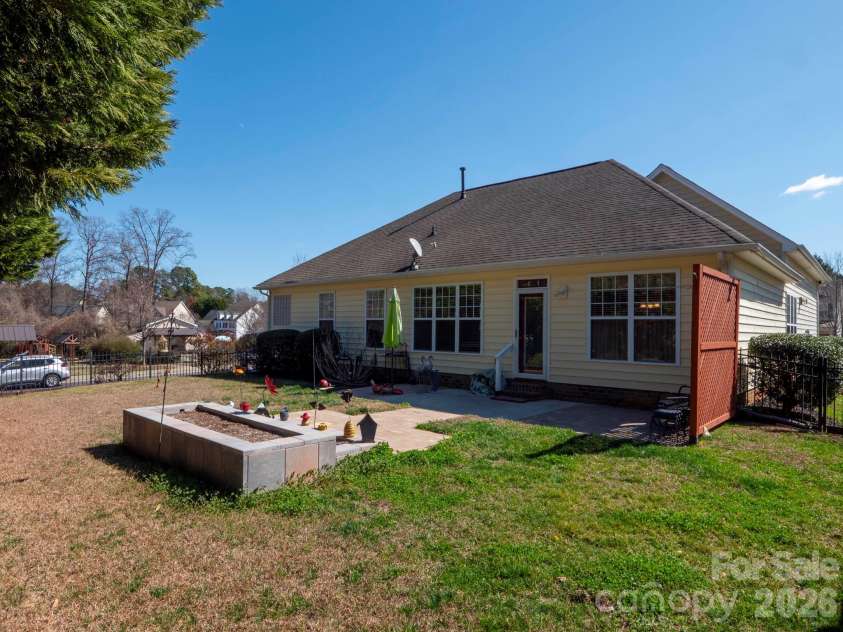 473 Clouds Way, Rock Hill, SC 29732.  MLS# CAR4350423, YatesRealty ID 2406. 