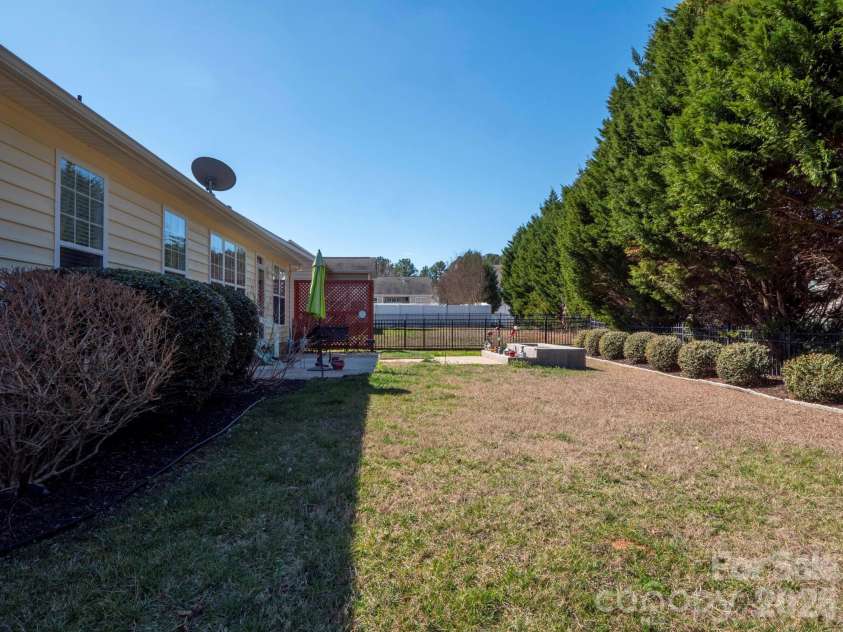 473 Clouds Way, Rock Hill, SC 29732.  MLS# CAR4350423, YatesRealty ID 2406. 
