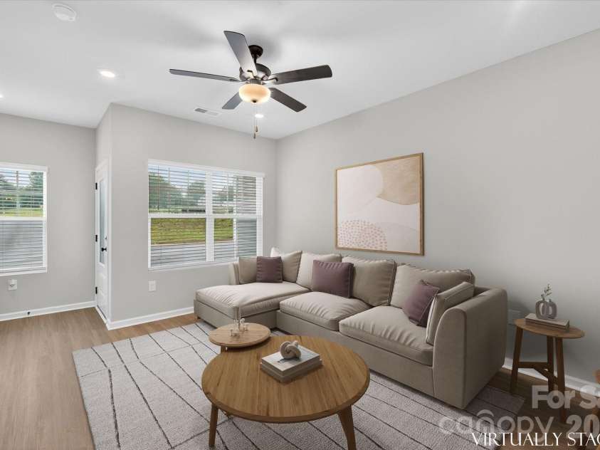 1812 Lunch Time Lane, Gastonia, NC 28052.  MLS# CAR4384711, YatesRealty ID 24061. 