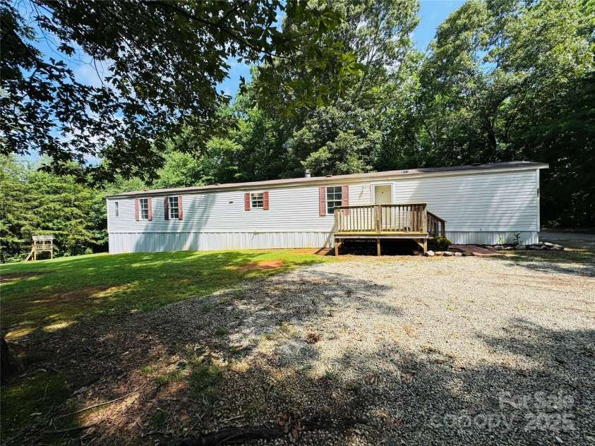 4832 Gideon Drive, Lincolnton, NC 28092.  MLS# CAR4276405, YatesRealty ID 24061. 
