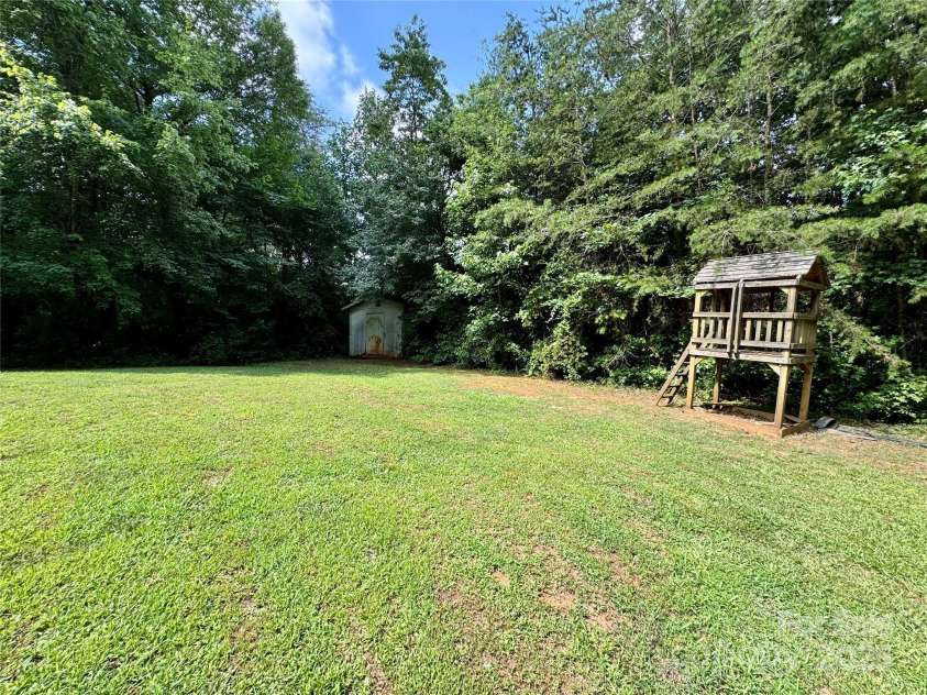 4832 Gideon Drive, Lincolnton, NC 28092.  MLS# CAR4276405, YatesRealty ID 24061. 