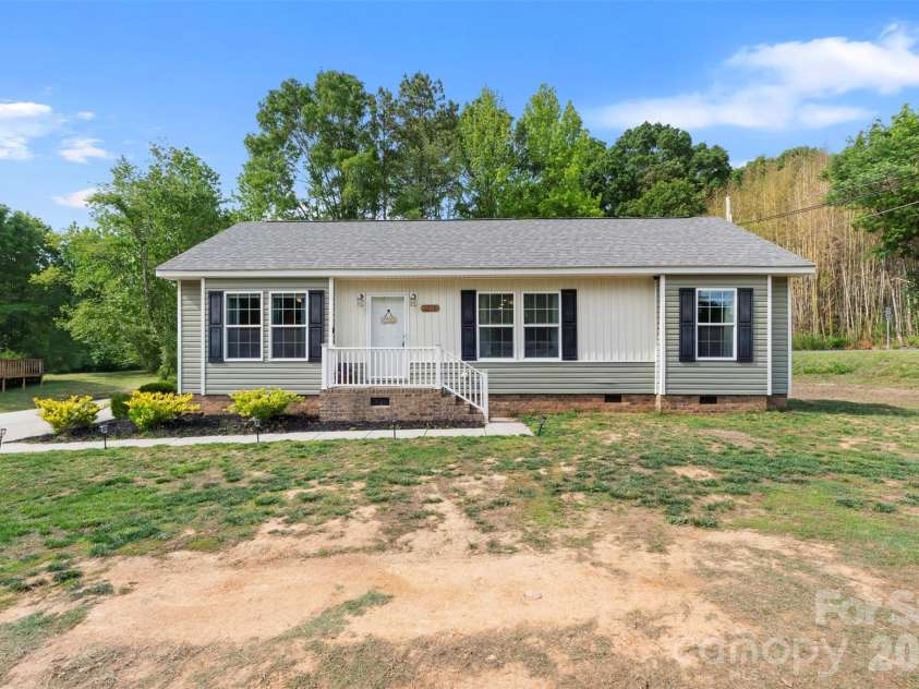 1316 Wiscassett Street, Albemarle, NC 28001.  MLS# CAR4384610, YatesRealty ID 24063. 