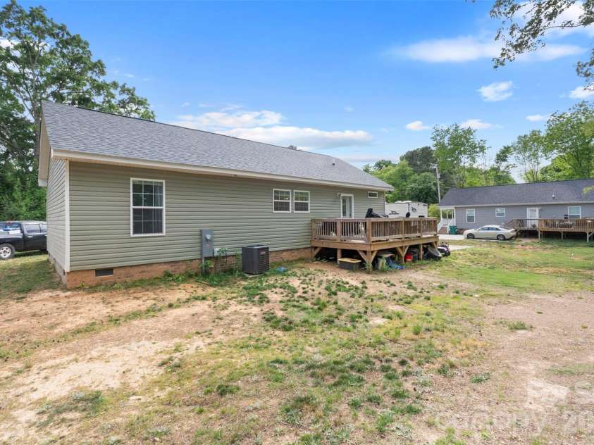 1316 Wiscassett Street, Albemarle, NC 28001.  MLS# CAR4384610, YatesRealty ID 24063. 