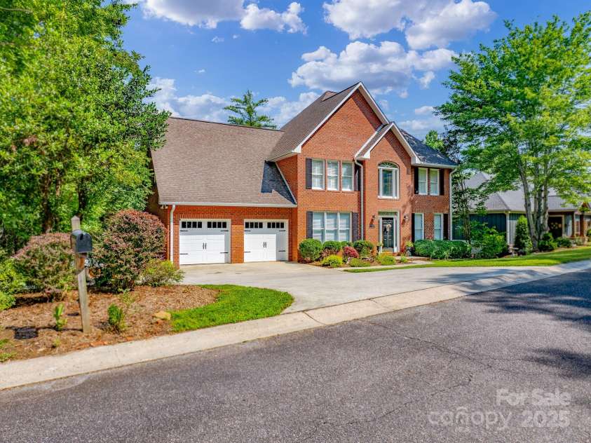 357 Lentz Landing Lane, Nebo, NC 28761.  MLS# CAR4256911, YatesRealty ID 24063. 