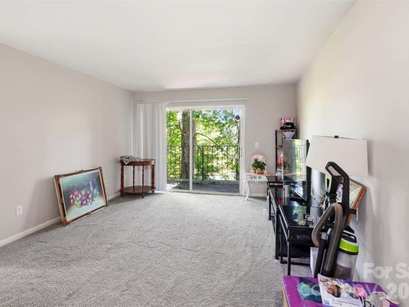330 Orchard Trace Lane, Charlotte, NC 28213.  MLS# CAR4384615, YatesRealty ID 24064. 