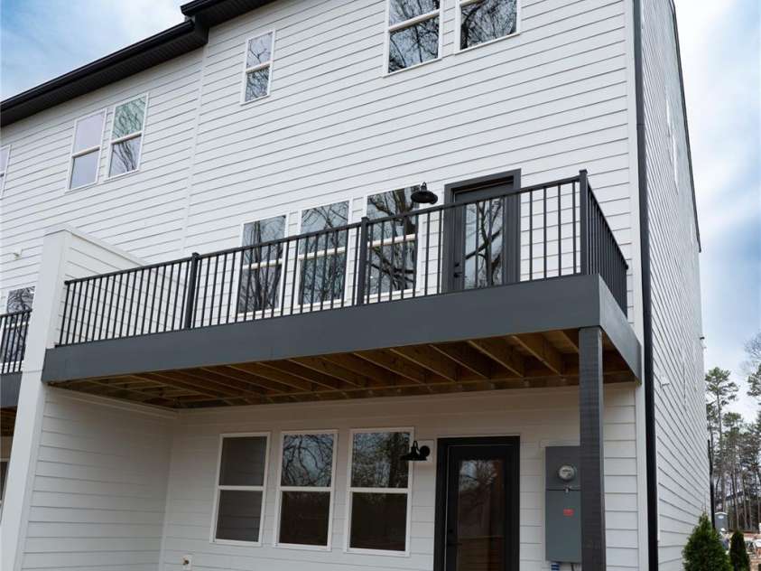 7944 Cedarsmith Court, Charlotte, NC 28217.  MLS# CAR4215191, YatesRealty ID 24064. 