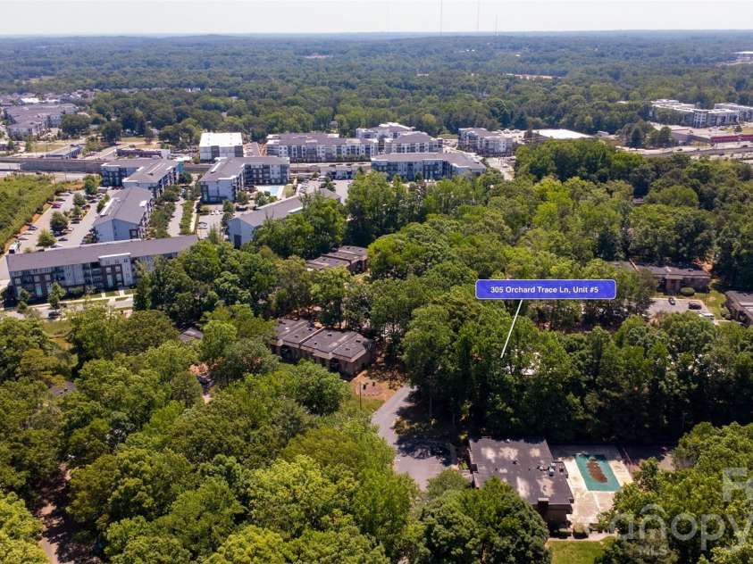 305 Orchard Trace Lane, Charlotte, NC 28213.  MLS# CAR4384661, YatesRealty ID 24065. 