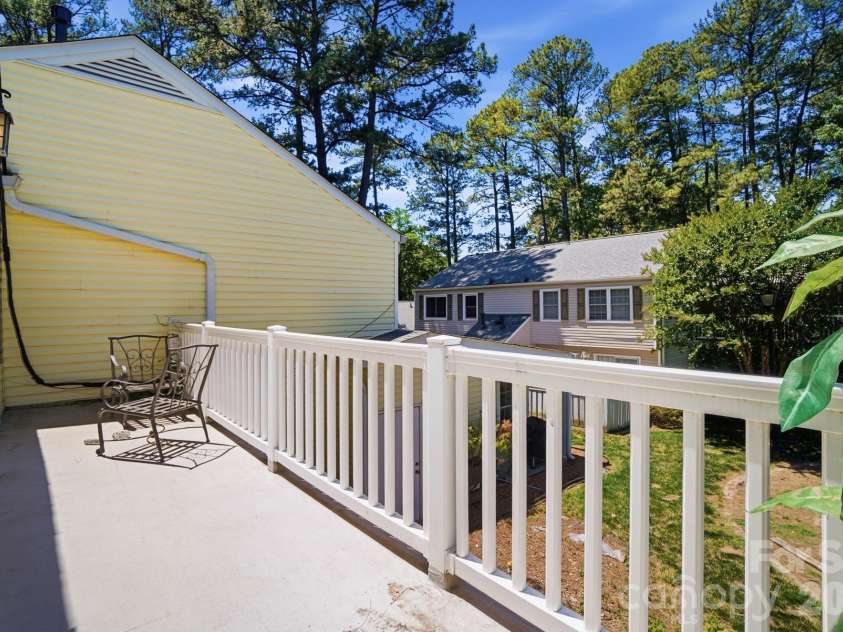 8529 Castle Pine Court, Charlotte, NC 28226.  MLS# CAR4381741, YatesRealty ID 24066. 