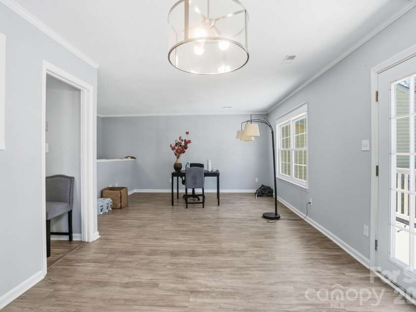 8529 Castle Pine Court, Charlotte, NC 28226.  MLS# CAR4381741, YatesRealty ID 24066. 